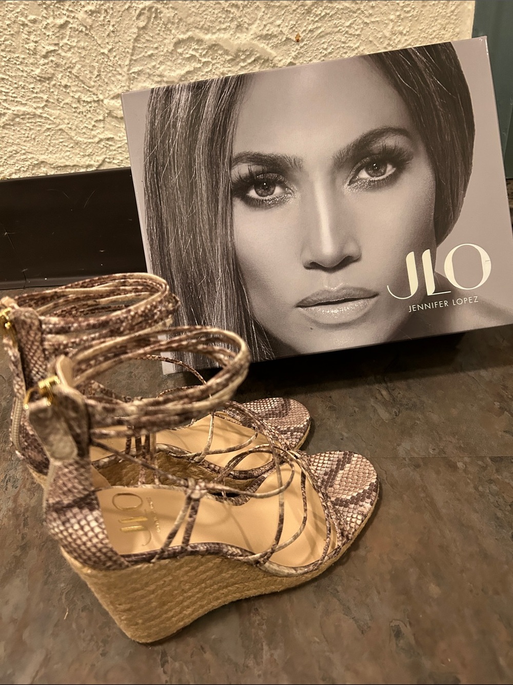 Jennifer Lopez Taupe Snake-Print Wedge Sandals with Jute Platform - Picture 15 of 16